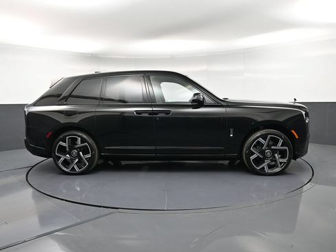 New 2027 Rolls-Royce Cullinan Black Badge AWD/4WD image 9