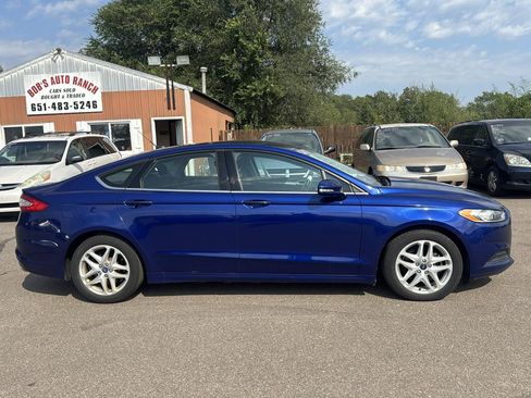 Used 2013 Ford Fusion SE FWD image 4