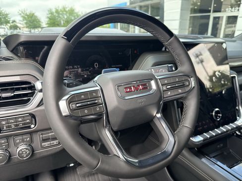 New 2026 GMC Yukon XL Elevation w/ Elevation Premium Package AWD/4WD image 13