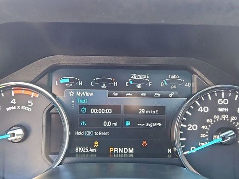 Used 2022 Ford F250 Lariat w/ Black Appearance Package image 14