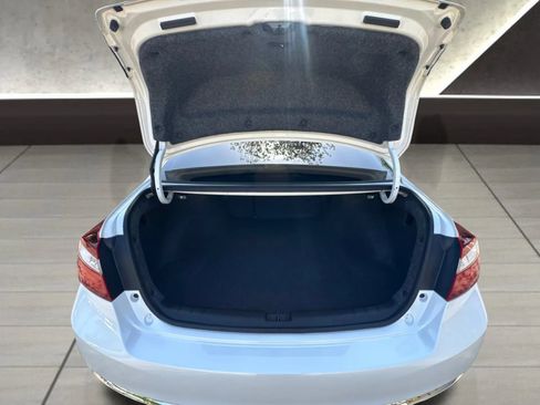 Used 2017 Honda Accord Sport image 89