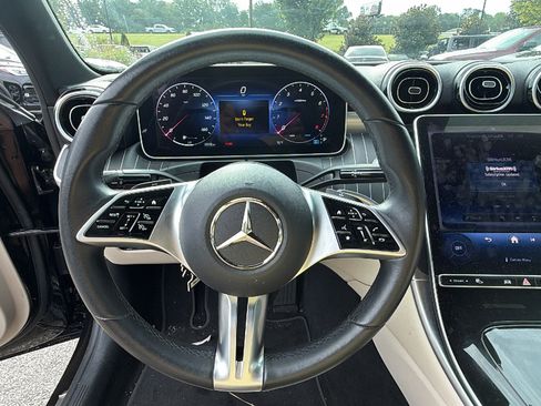 Used 2023 Mercedes-Benz C 300 Sedan image 25