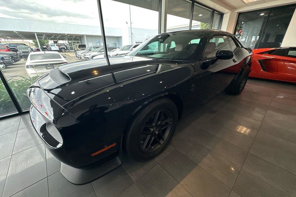 Used 2023 Dodge Challenger SRT Hellcat Redeye RWD image 5