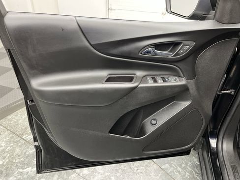 Used 2022 Chevrolet Equinox LT image 6