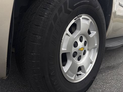 Used 2010 Chevrolet Tahoe LT RWD image 9
