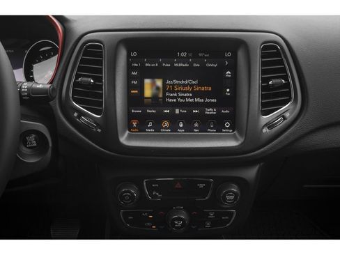 Used 2019 Jeep Compass Trailhawk w/ Cold Weather Group AWD/4WD image 10