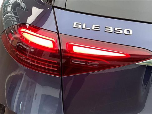 Used 2024 Mercedes-Benz GLE 350 4MATIC image 28
