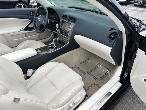Used 2010 Lexus IS 250C RWD image 25