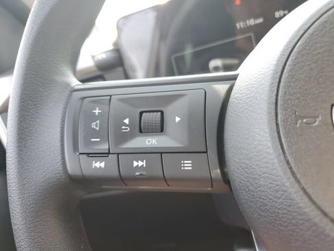 Certified 2025 Nissan Kicks SV AWD/4WD image 22