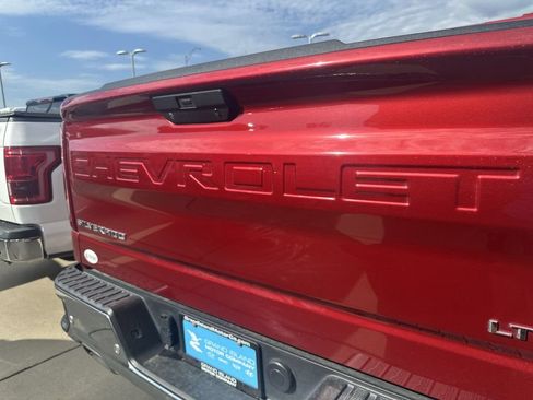 Certified 2019 Chevrolet Silverado 1500 LTZ AWD/4WD image 29