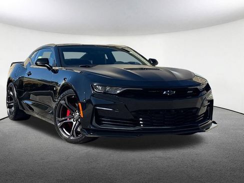 Certified 2023 Chevrolet Camaro SS RWD image 2