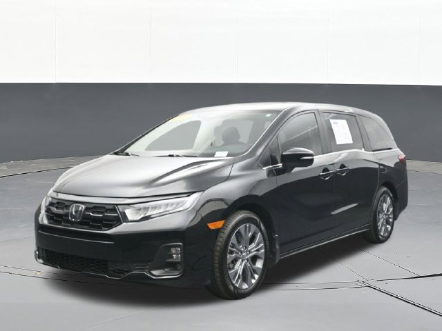 Used 2025 Honda Odyssey Touring image 3