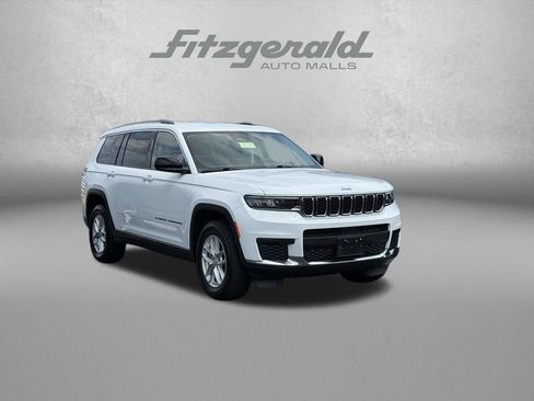 Used 2021 Jeep Grand Cherokee L Laredo w/ Luxury Tech Group I AWD/4WD image 1