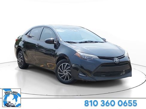 Used 2018 Toyota Corolla LE FWD image 1