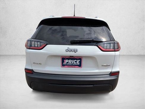 Used 2019 Jeep Cherokee Latitude w/ Popular Appearance Group AWD/4WD image 6