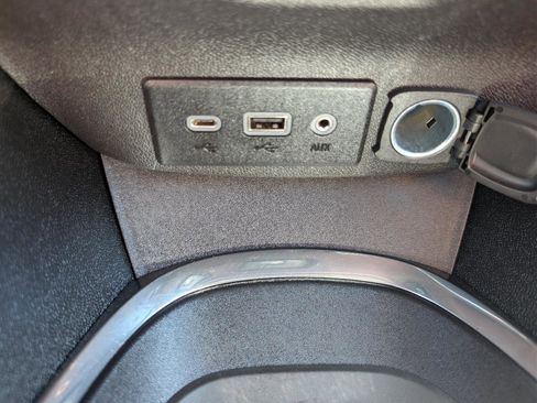 Used 2023 Chevrolet Malibu LT FWD image 20