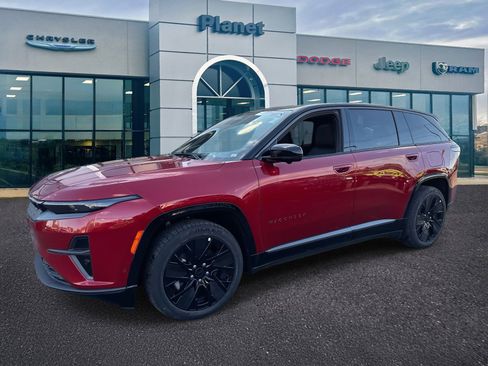 Used 2025 Jeep Wagoneer S Launch Edition image 4