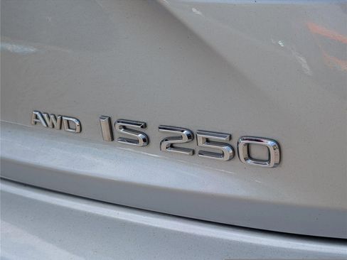 Used 2015 Lexus IS 250 AWD w/ Navigation System Package image 9