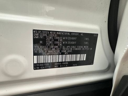 Used 2023 Toyota RAV4 LE AWD/4WD image 9