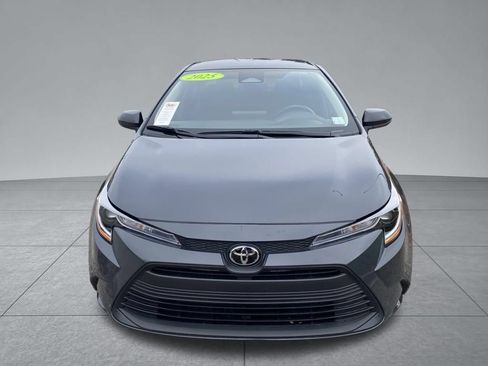 Used 2025 Toyota Corolla LE FWD image 19