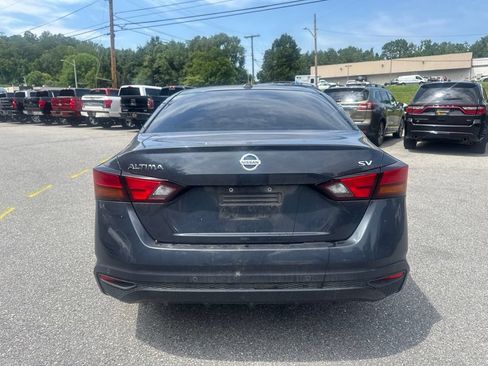 Used 2021 Nissan Altima 2.5 SV FWD image 5