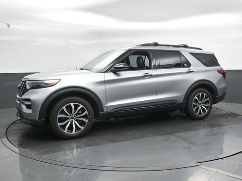 Used 2020 Ford Explorer ST w/ Premium Technology Package AWD/4WD image 8
