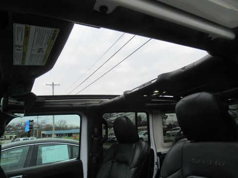 Used 2020 Jeep Wrangler Unlimited Sahara w/ Uconnect 4C Nav & Sound Group image 43