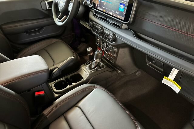 New 2026 Jeep Wrangler Unlimited Rubicon AWD/4WD image 13
