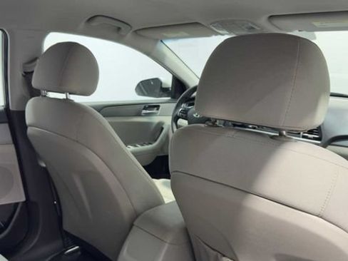 Used 2018 Hyundai Sonata SE FWD image 15
