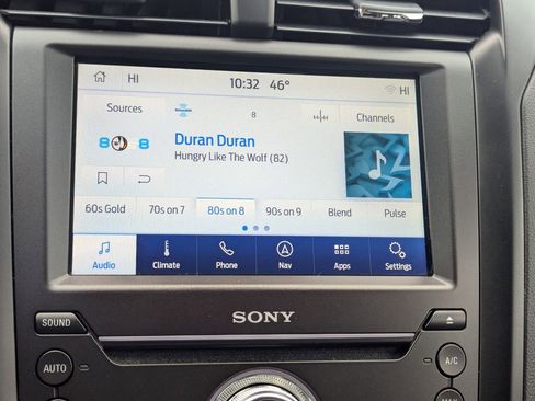 Used 2019 Ford Fusion Energi Titanium image 17