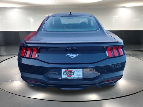 Used 2024 Ford Mustang Premium image 7