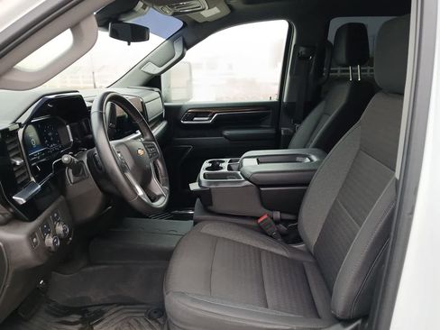 Used 2024 Chevrolet Silverado 2500 LT image 19