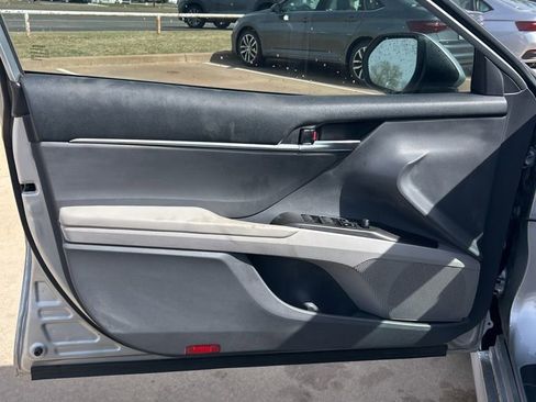 Used 2023 Toyota Camry LE FWD image 8
