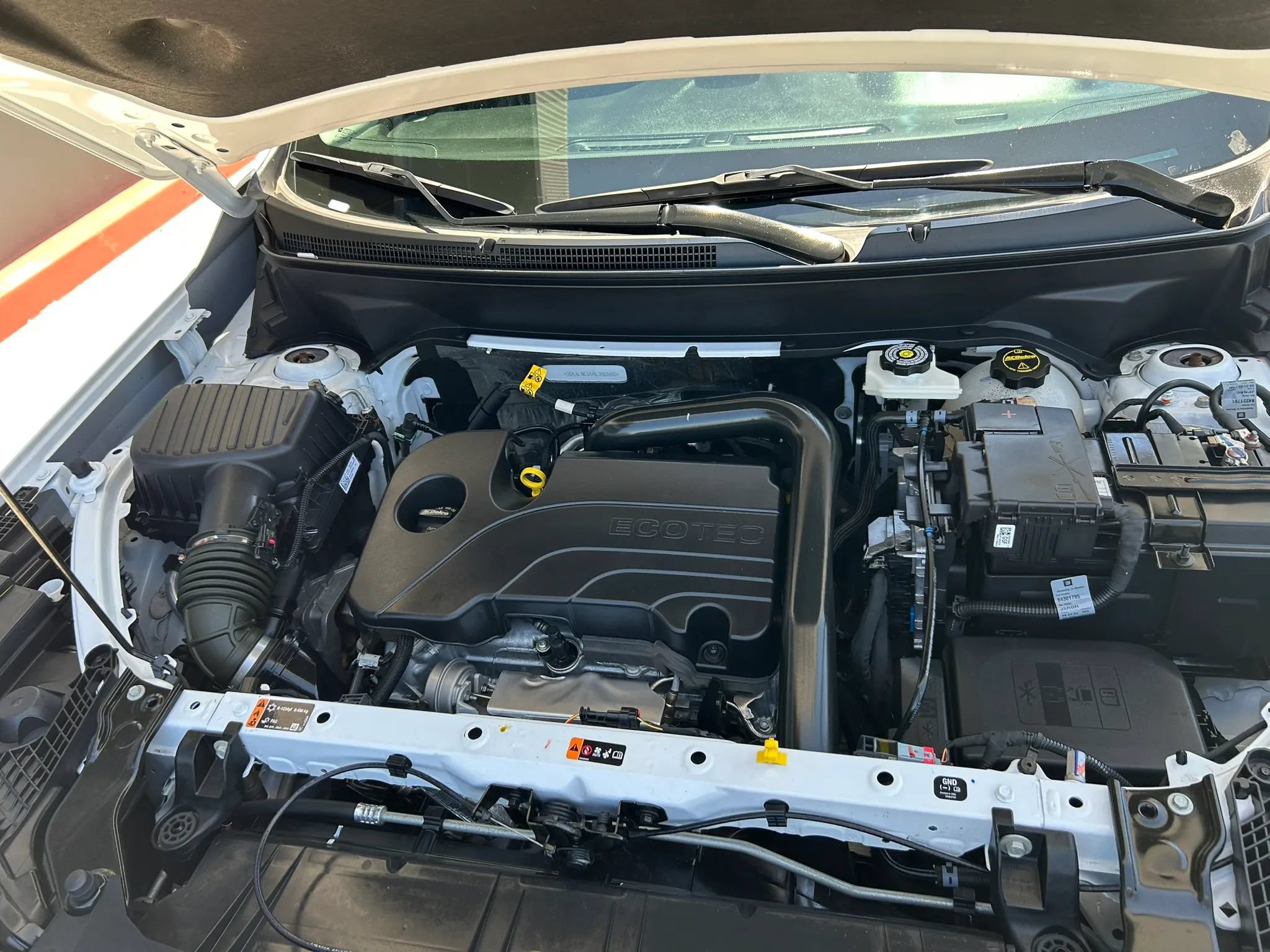 Used 2024 GMC Terrain SLE FWD image 13