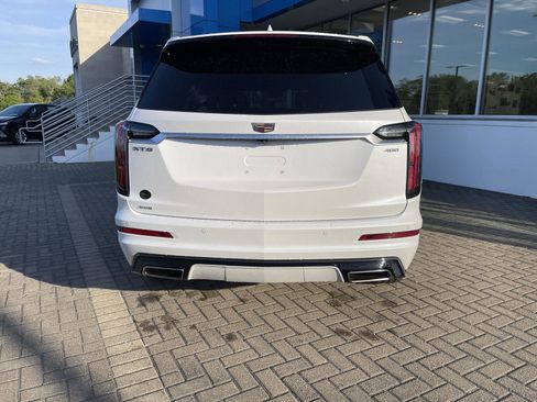 Used 2024 Cadillac XT6 Sport w/ Technology Package AWD/4WD image 4