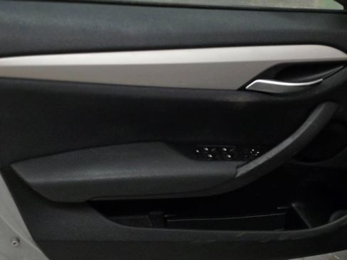 Used 2015 BMW X1 sDrive28i image 11