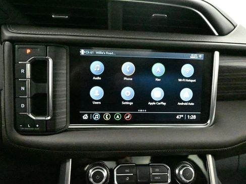 Used 2021 GMC Yukon Denali w/ Denali Premium Package AWD/4WD image 13