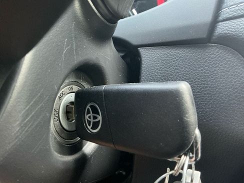 Used 2025 Toyota RAV4 LE FWD image 20