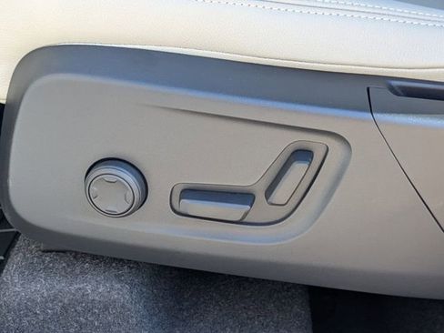 New 2026 Volvo XC40 B5 Plus w/ Protection Package Premier image 24