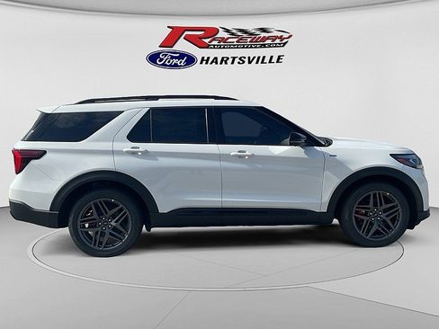 New 2026 Ford Explorer ST-Line w/ ST-Line Street Pack RWD image 3