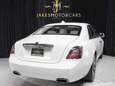 Used 2022 Rolls-Royce Ghost w/ Ghost Package AWD/4WD image 13