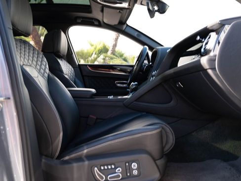 Used 2021 Bentley Bentayga Speed image 24
