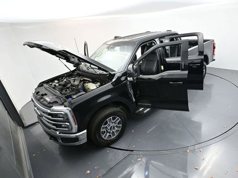 New 2026 Ford F350 Lariat image 36