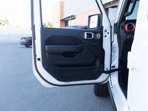 Used 2019 Jeep Wrangler Unlimited Rubicon image 15