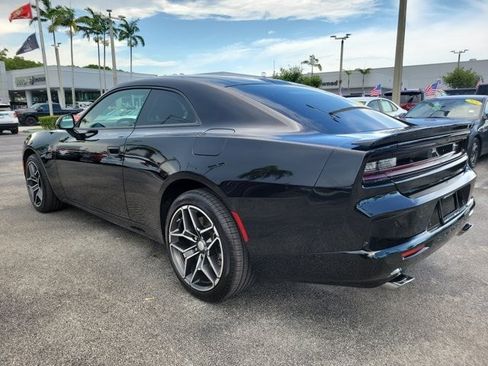 Used 2026 Dodge Charger Scat Pack AWD/4WD image 5