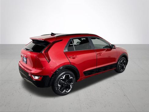 Certified 2023 Kia Niro Wind FWD image 7