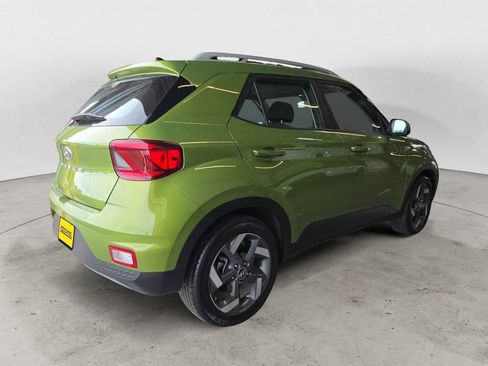 Used 2021 Hyundai Venue SEL w/ Cargo Package FWD image 5