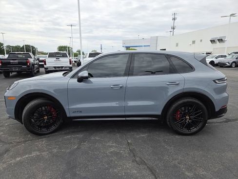 Used 2025 Porsche Cayenne GTS AWD/4WD image 20