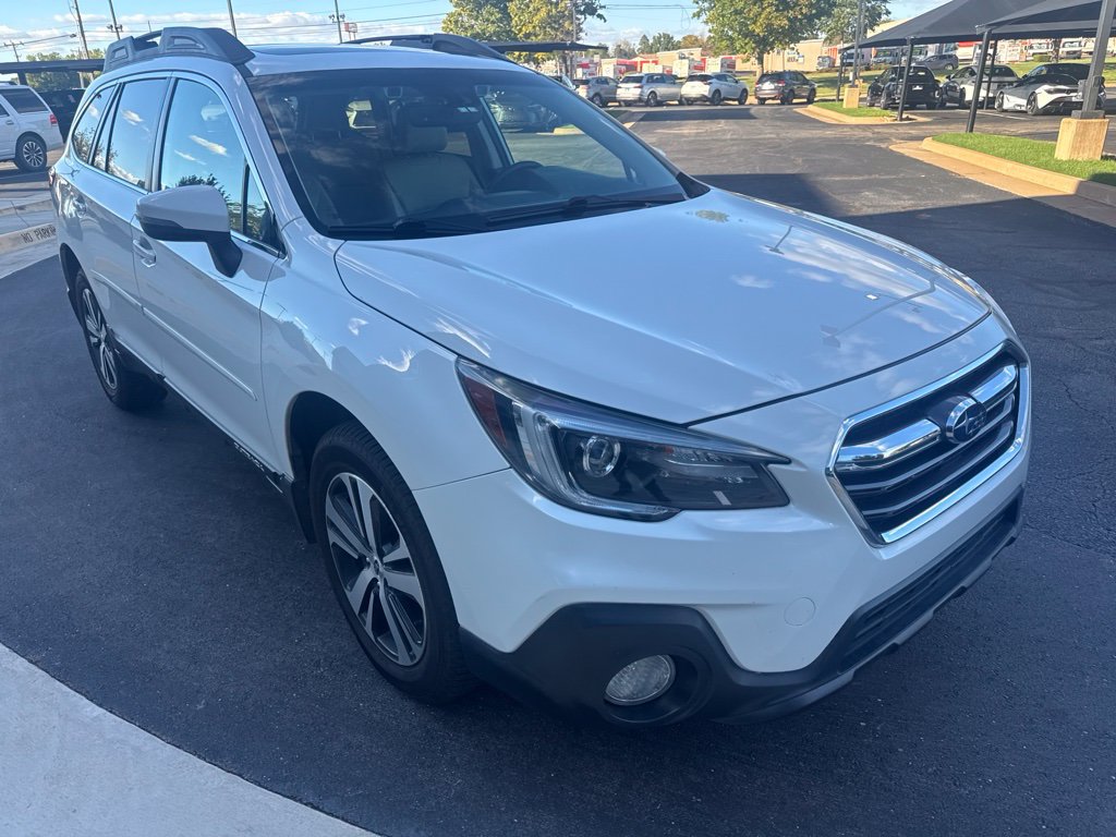 Used 2018 Subaru Outback 3.6R Limited AWD/4WD image 2