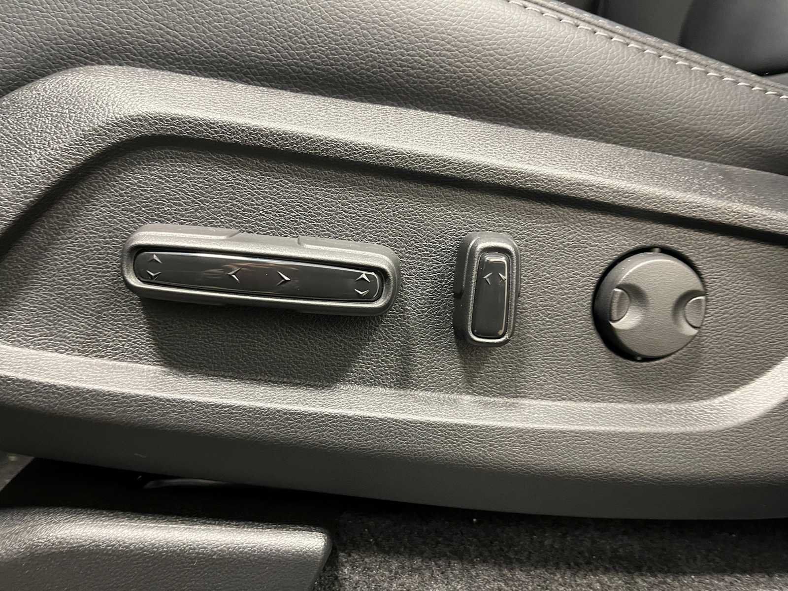 New 2026 Honda Pilot Touring image 9